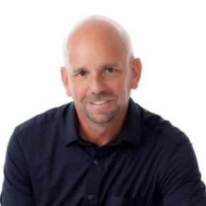 Headshot of Scott Louser.