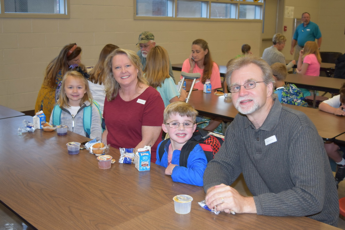 Muffins with Grandparents