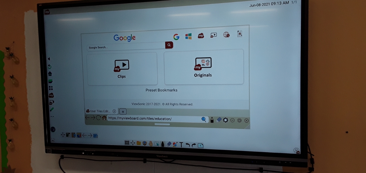 picture of viewboard in classroom