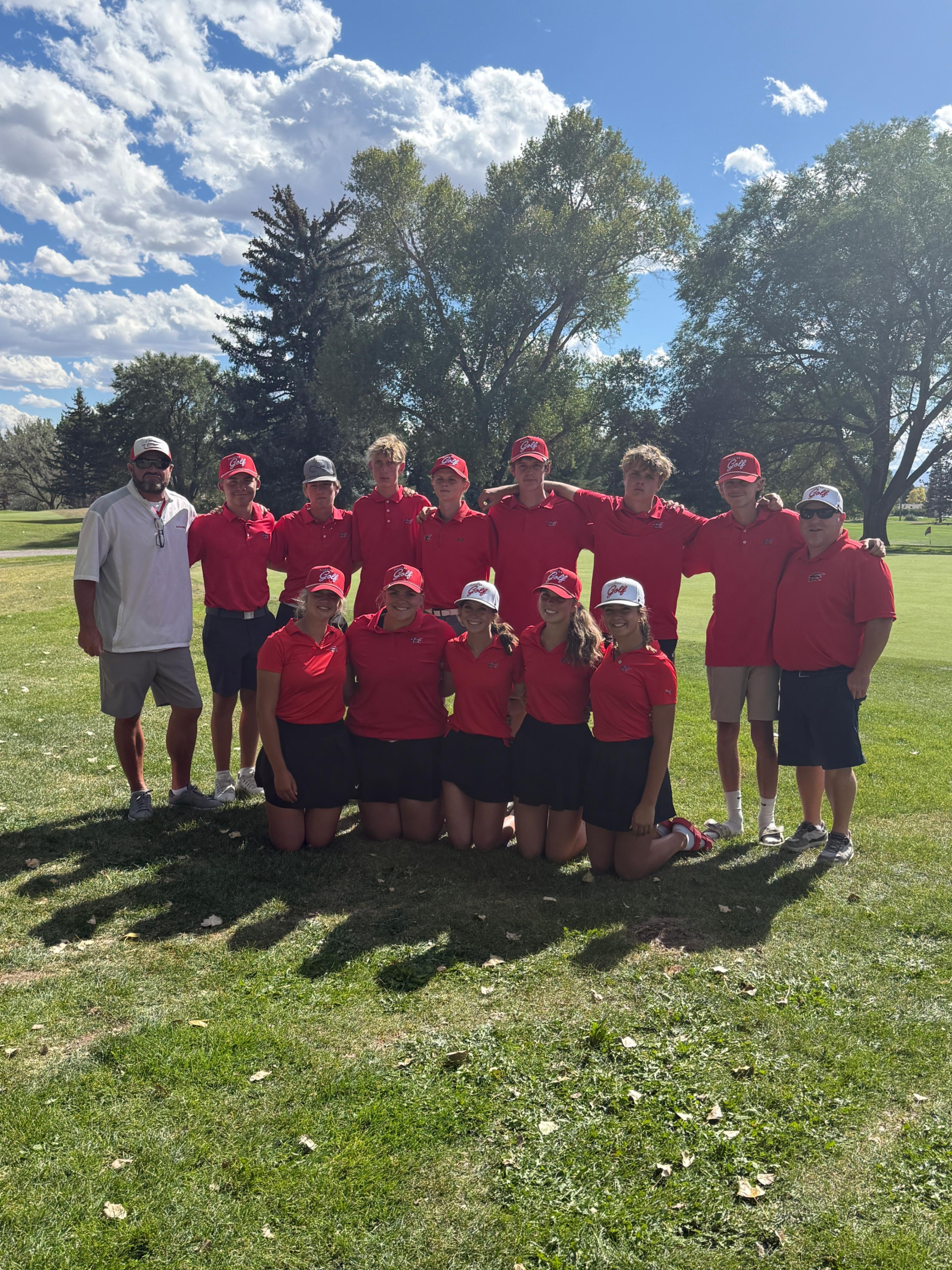 Congratulations to our Red Devil and Lady Red Devil golfers!!!