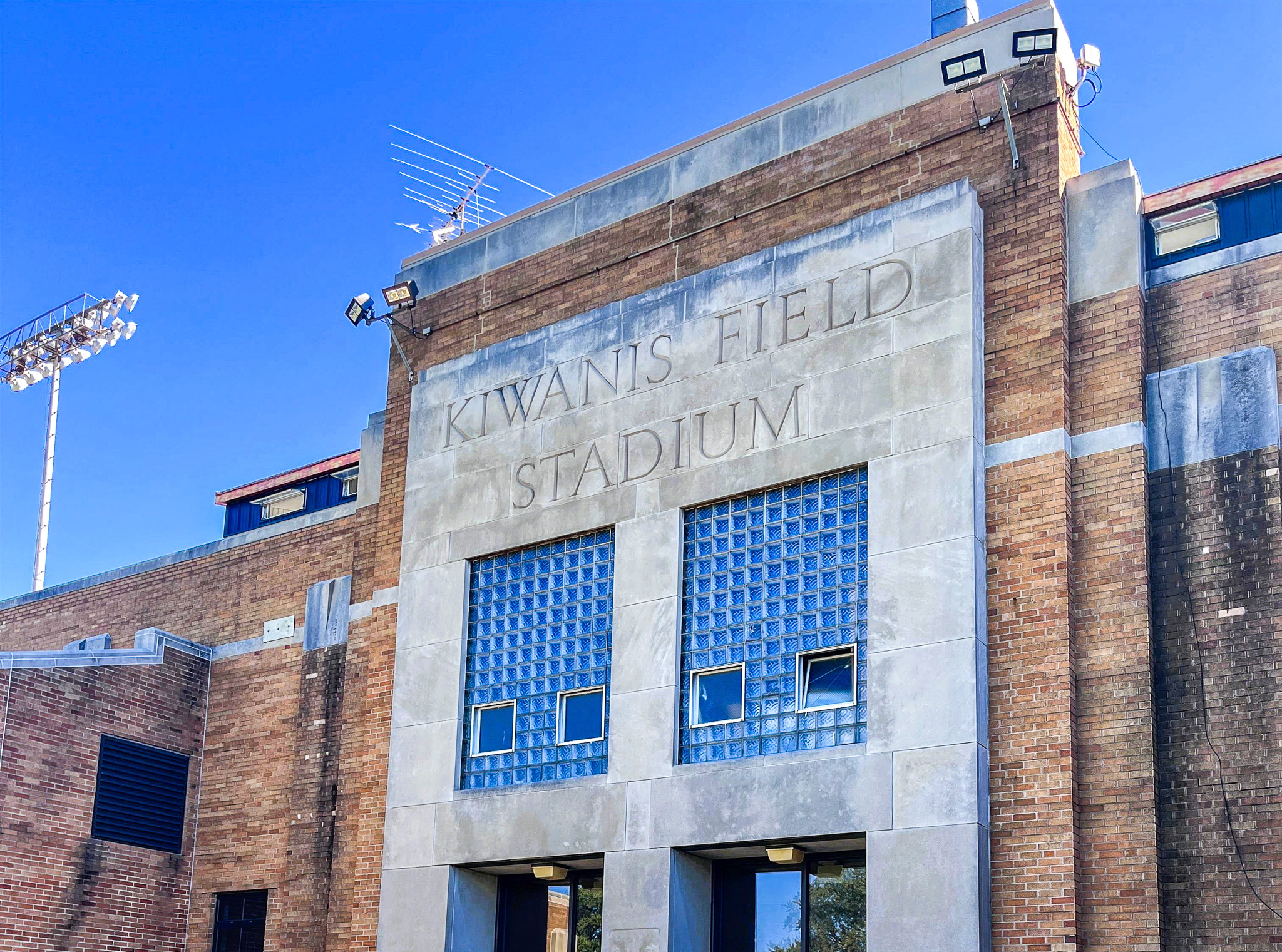 Committee Recommends Renovations to Kiwanis Stadium at Current Location