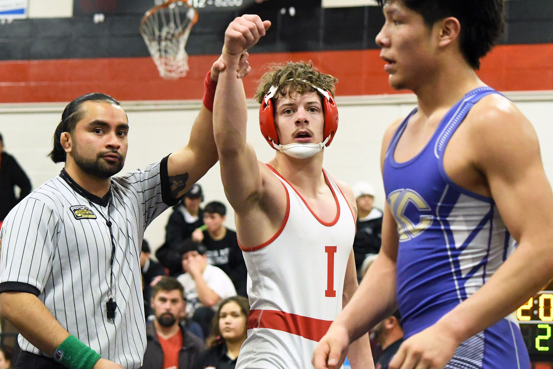 IHS’ deKay second at State meet