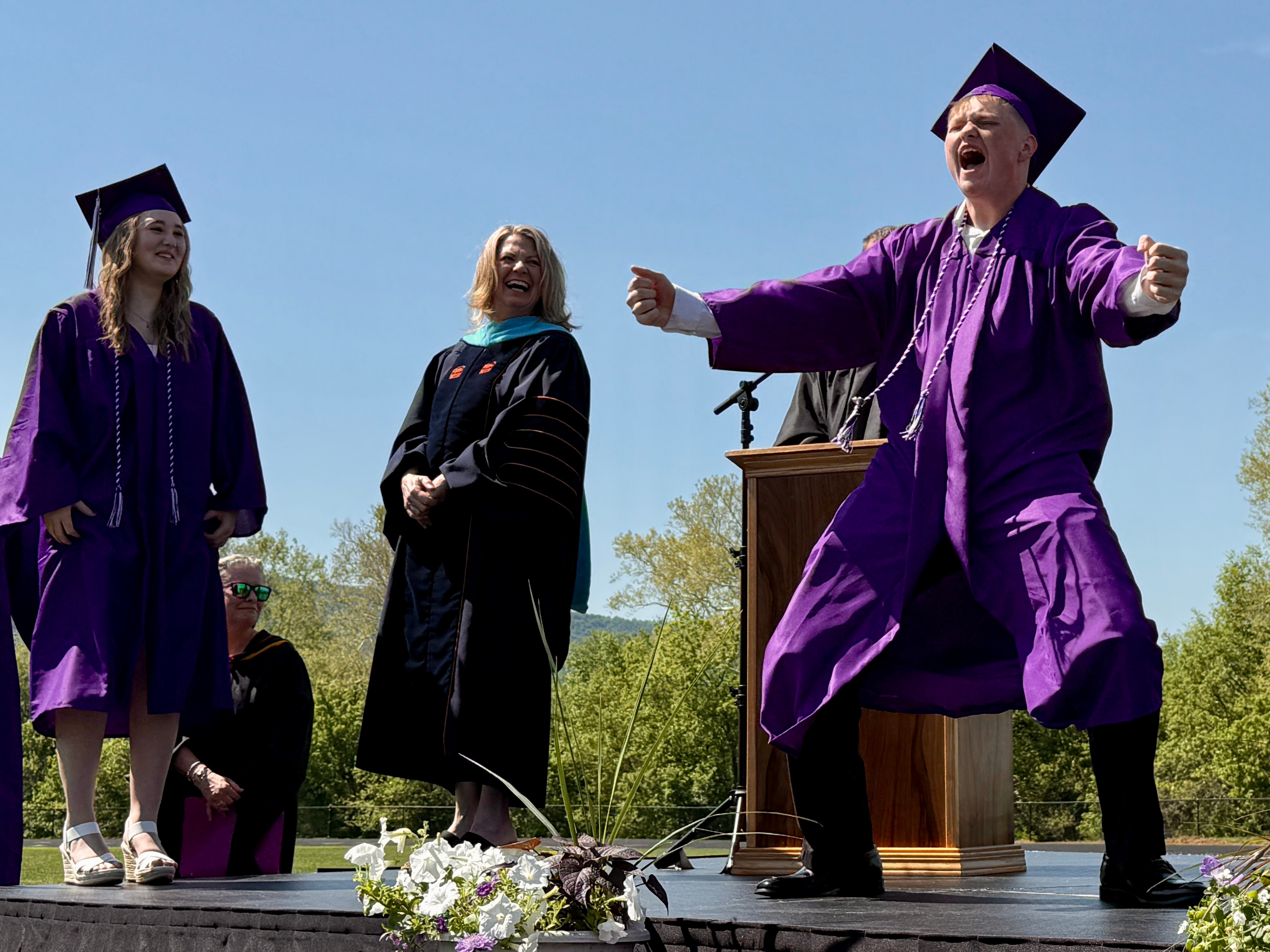 SHS Students Light Up The Stage