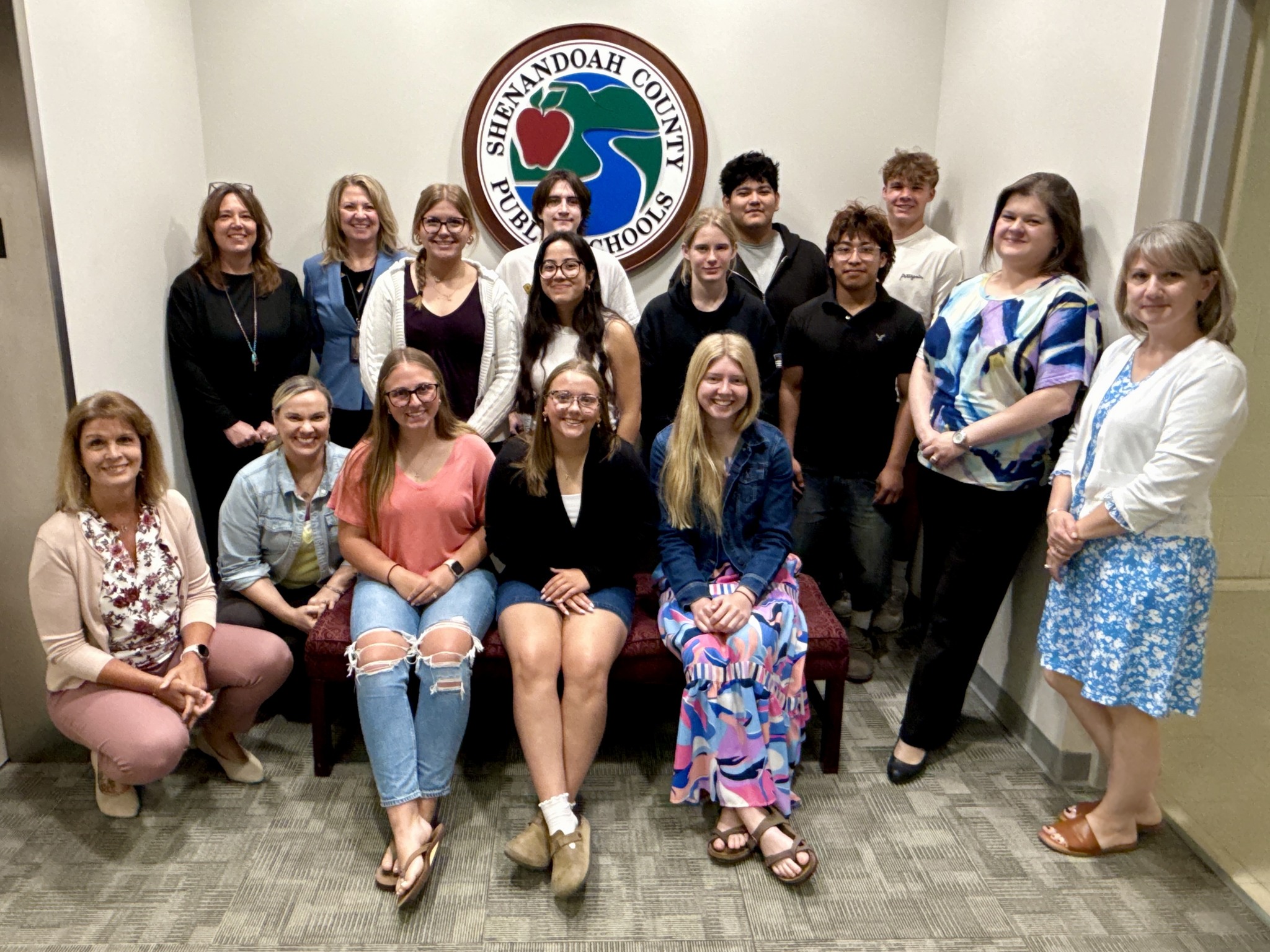 Dr. Sheppard Thanks Student Advisory Committee Members for their Service