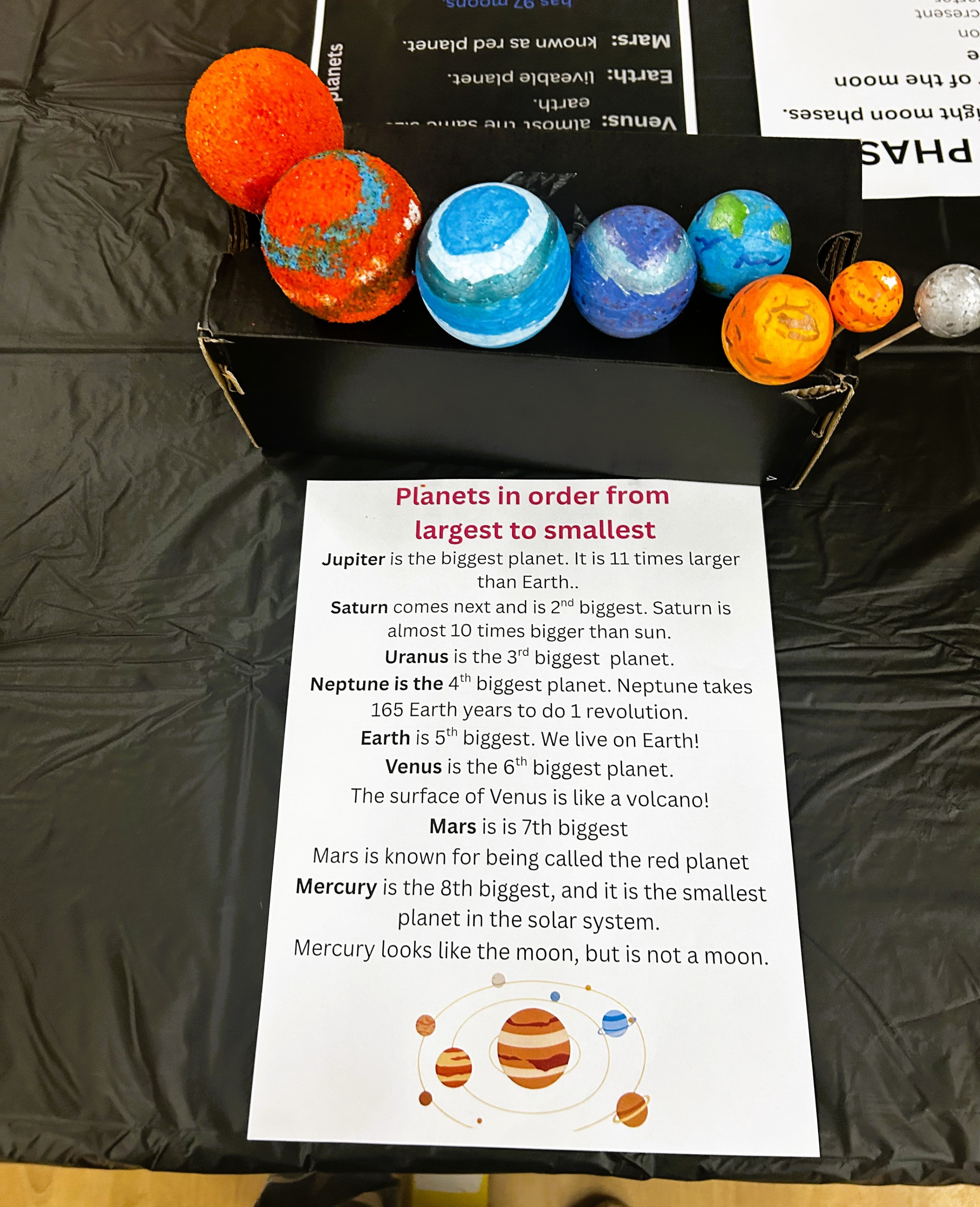 ALES Families Enjoy Out of This World Glow Night