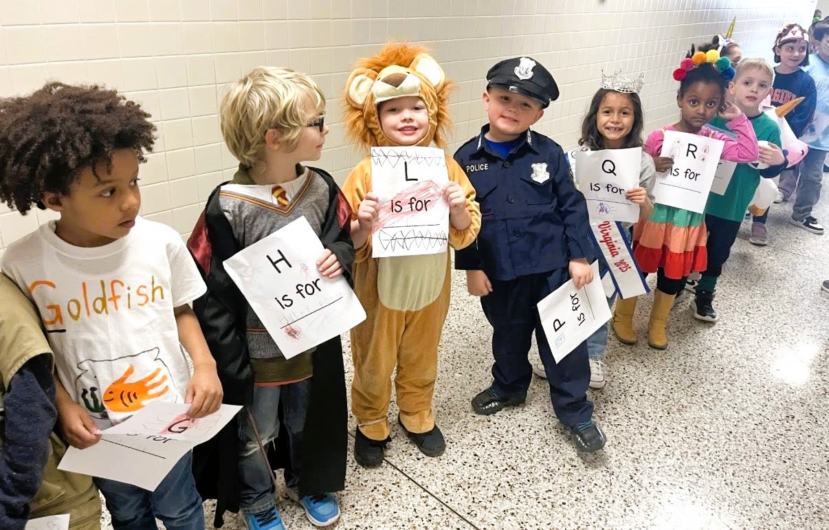 WWRES Kindergartners Show Off In ABC Parade