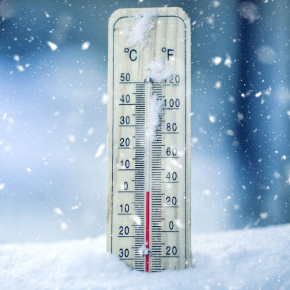thermometer showing cold temperature