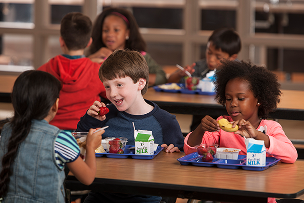 Students eating breakfast