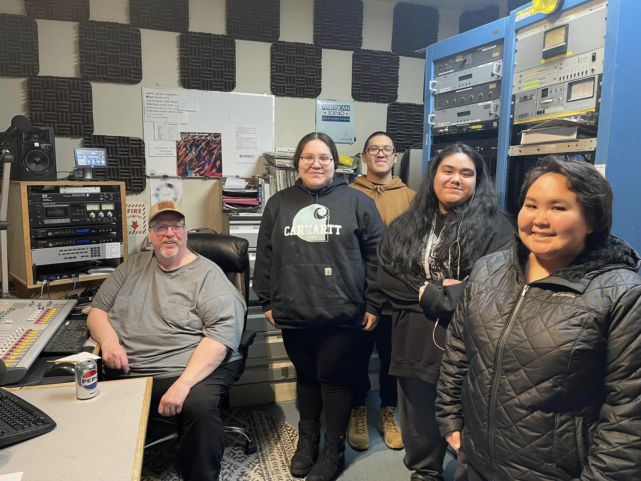  Kiita Student Council and AWIC posing for a picture 