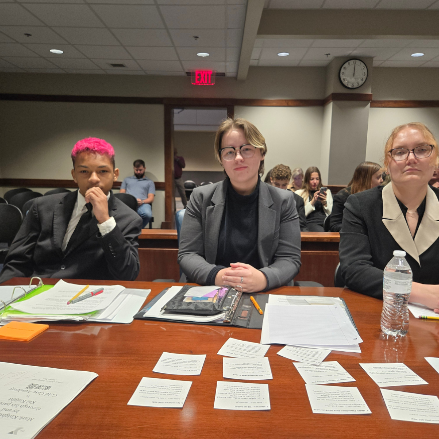 trial attorneys in courtroom